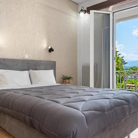 Alexandros B Otel Nikiana