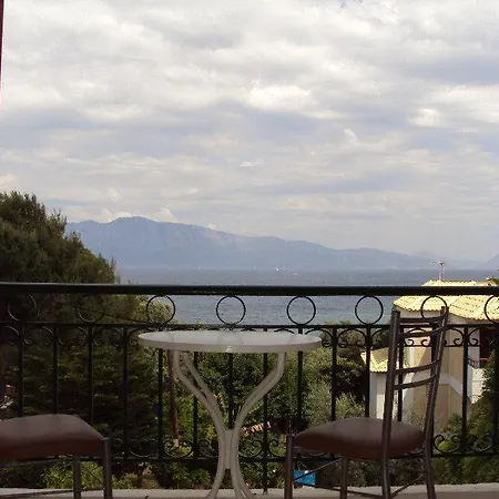 Alexandros B Hotel 2*