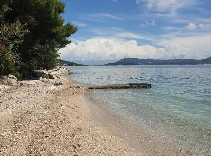 Hotel Alexandros B 2*