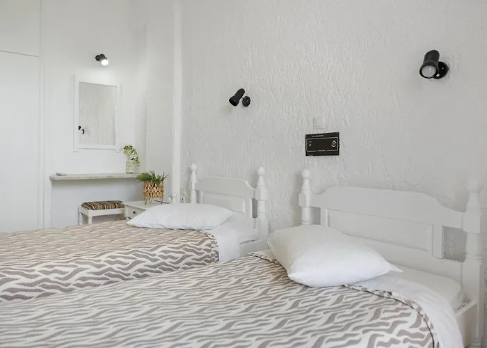 Hotel Alexandros B 2*