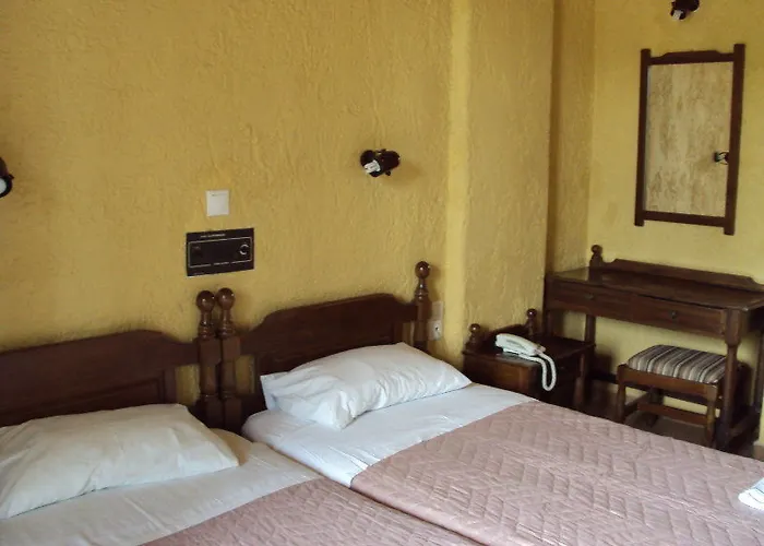 Alexandros B Hotel 2*